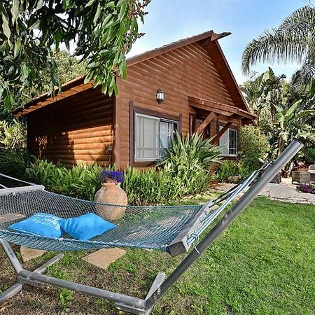 Villa Agama Livnim Exterior foto